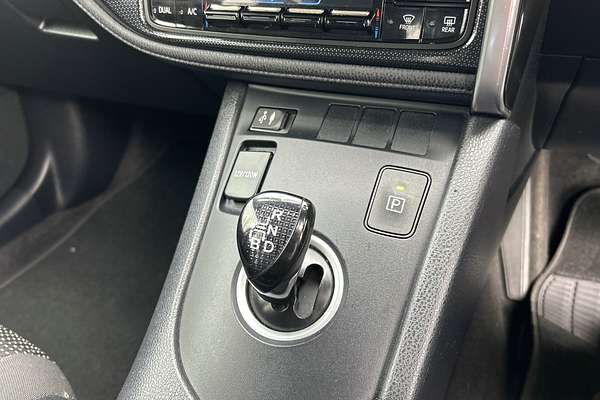 2016 Toyota Corolla Hybrid ZWE186R