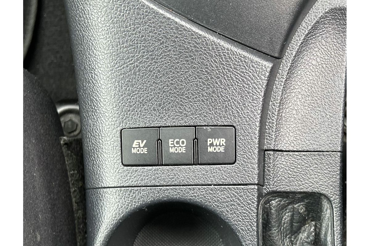 2016 Toyota Corolla Hybrid ZWE186R