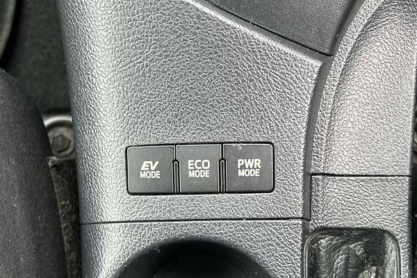 2016 Toyota Corolla Hybrid ZWE186R