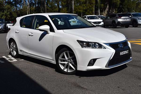 2016 Lexus CT CT200h Luxury ZWA10R