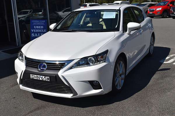 2016 Lexus CT CT200h Luxury ZWA10R