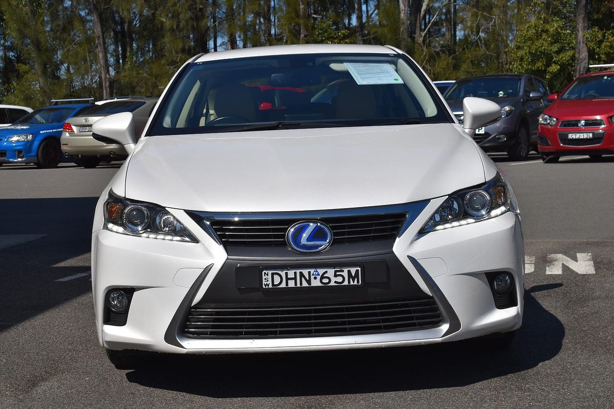 2016 Lexus CT CT200h Luxury ZWA10R
