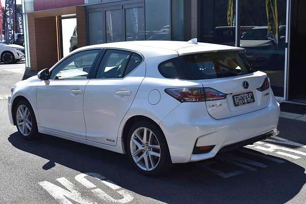 2016 Lexus CT CT200h Luxury ZWA10R