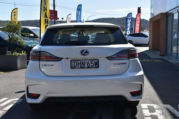 2016 Lexus CT CT200h Luxury ZWA10R