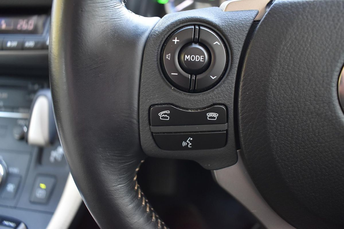 2016 Lexus CT CT200h Luxury ZWA10R