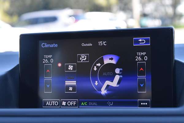 2016 Lexus CT CT200h Luxury ZWA10R