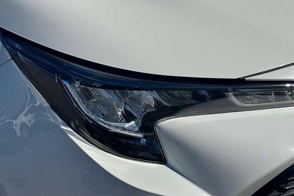 2021 Toyota Corolla SX Hybrid ZWE211R