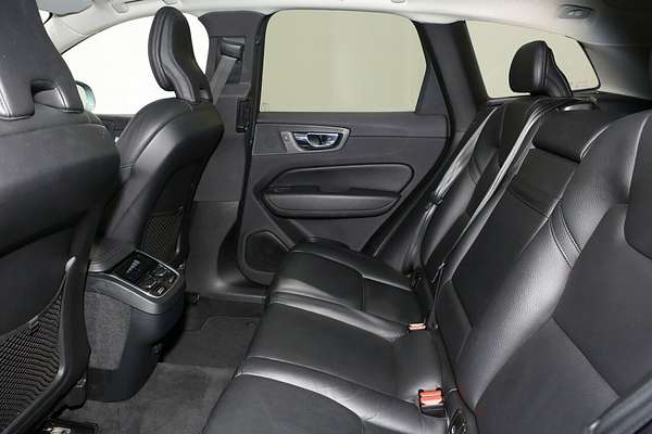 2021 Volvo XC60 D4 Inscription
