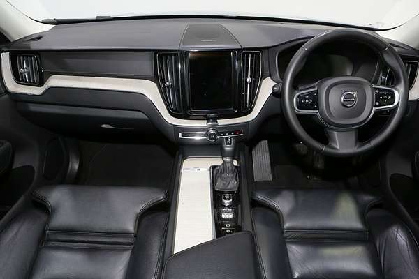 2021 Volvo XC60 D4 Inscription