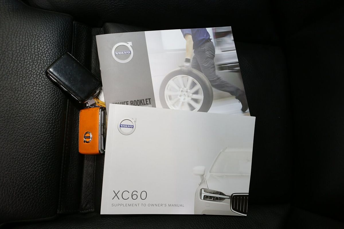 2021 Volvo XC60 D4 Inscription