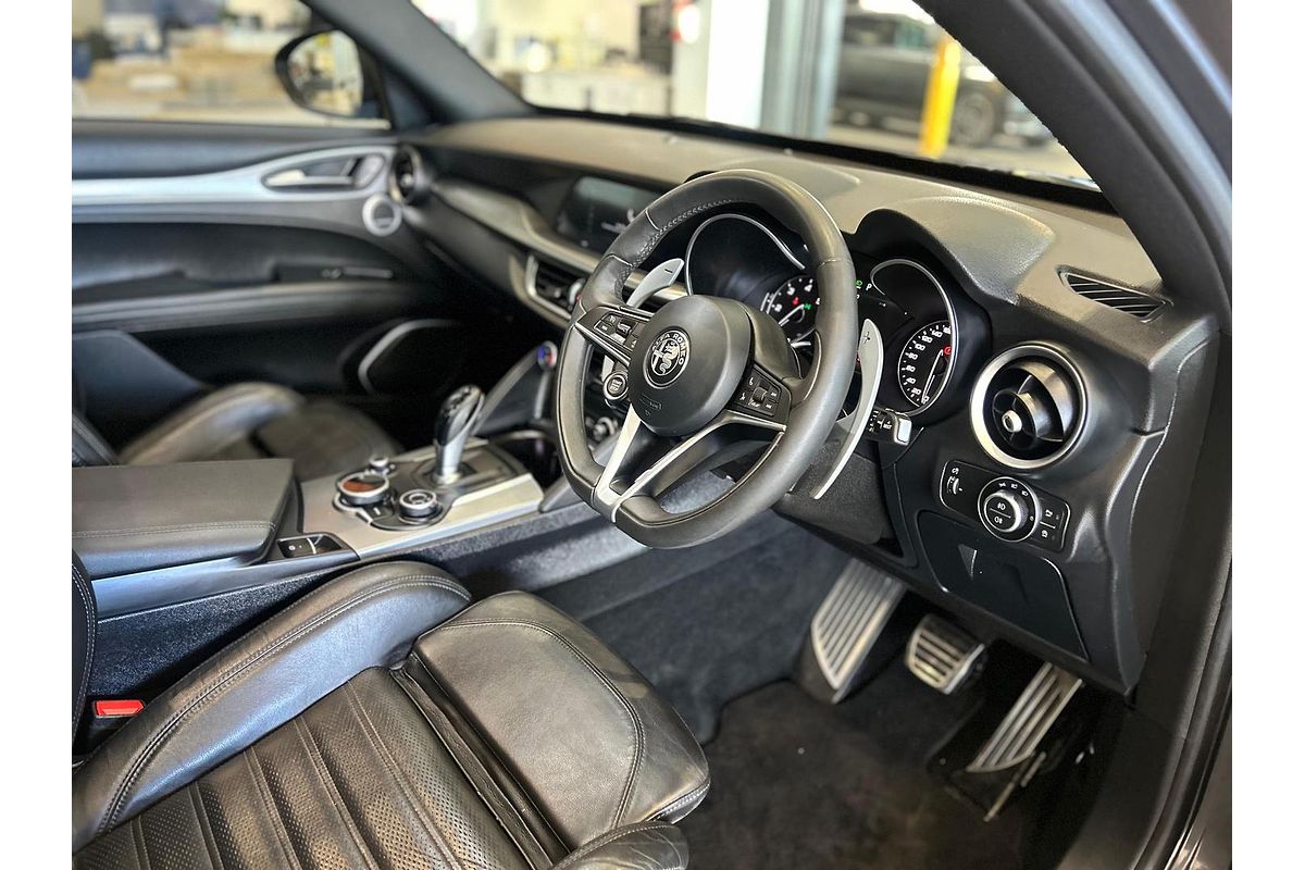 2017 Alfa Romeo Stelvio First Edition