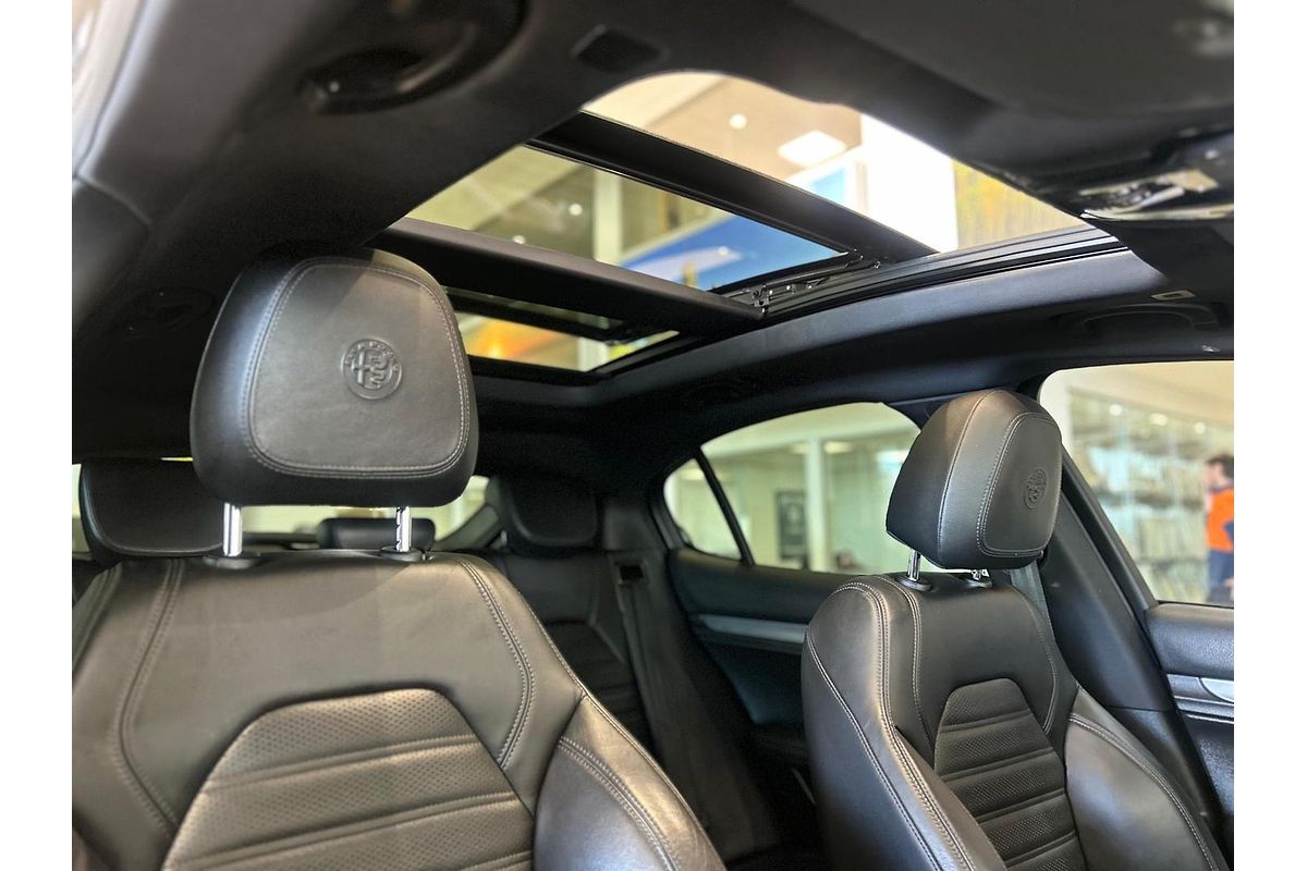 2017 Alfa Romeo Stelvio First Edition