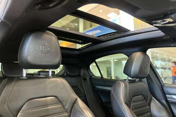 2017 Alfa Romeo Stelvio First Edition