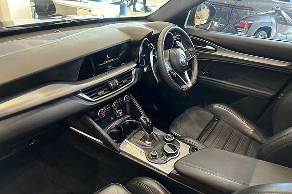 2017 Alfa Romeo Stelvio First Edition