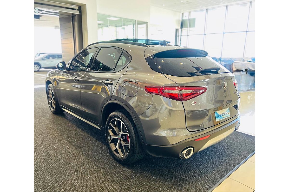 2017 Alfa Romeo Stelvio First Edition