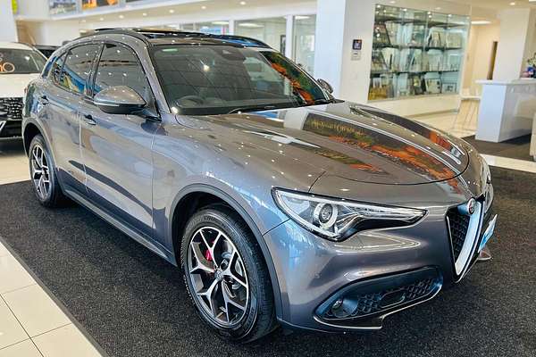 2017 Alfa Romeo Stelvio First Edition