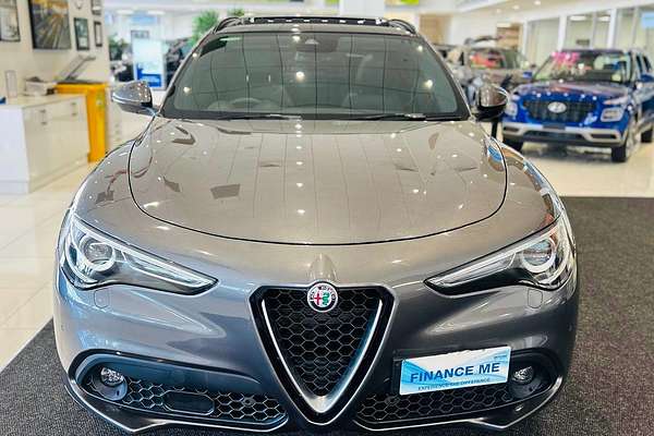 2017 Alfa Romeo Stelvio First Edition