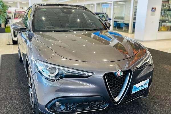 2017 Alfa Romeo Stelvio First Edition
