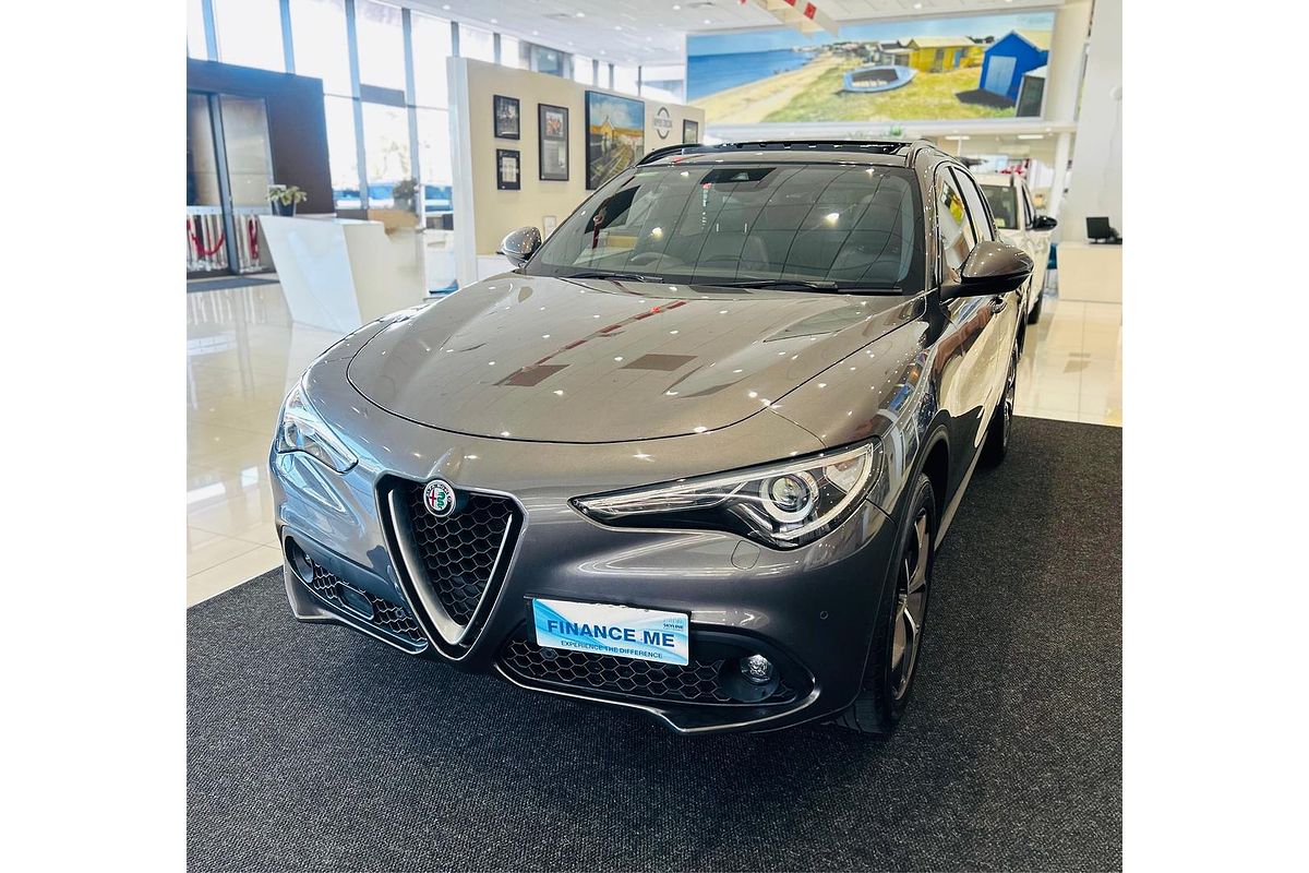 2017 Alfa Romeo Stelvio First Edition
