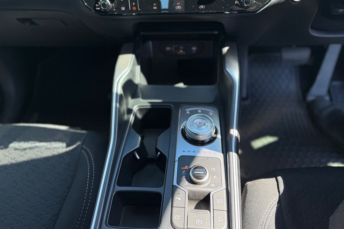2024 Kia Sorento S MQ4 PE