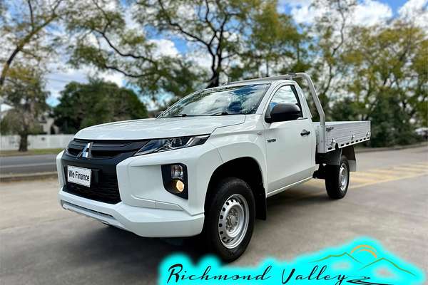 2021 Mitsubishi Triton GLX MR