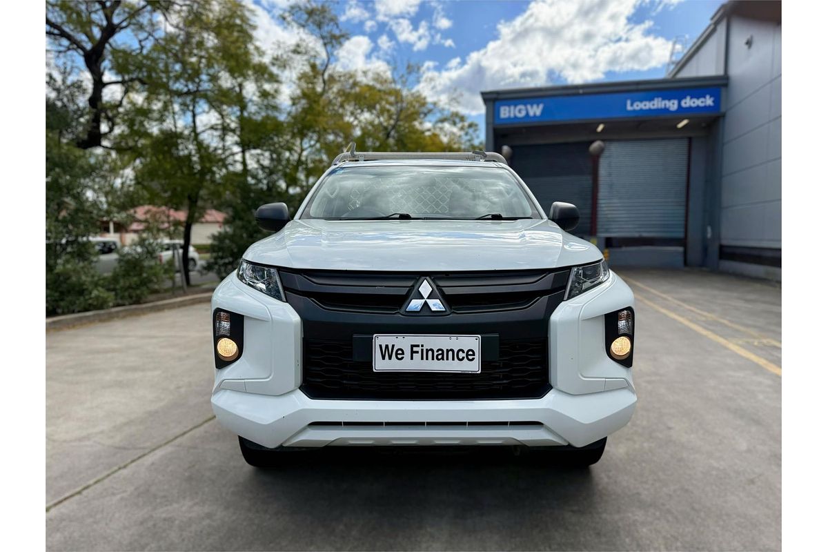 2021 Mitsubishi Triton GLX MR