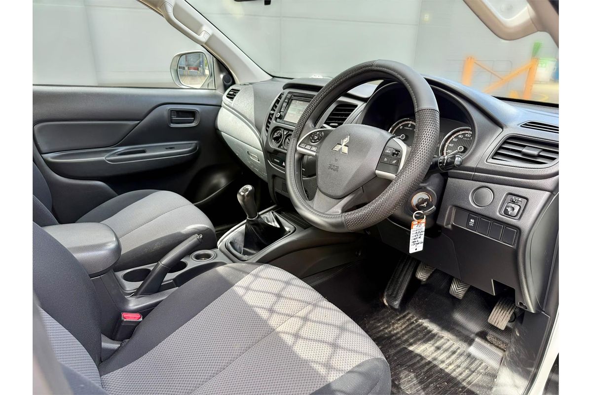 2021 Mitsubishi Triton GLX MR