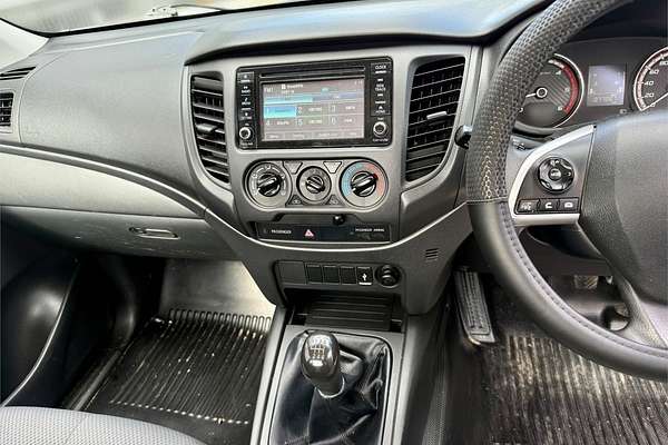 2021 Mitsubishi Triton GLX MR