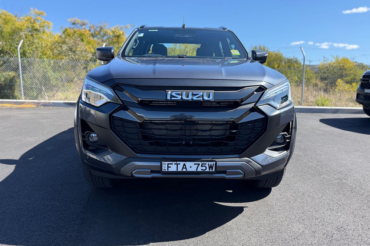 2025 Isuzu D-MAX X-TERRAIN 4X4