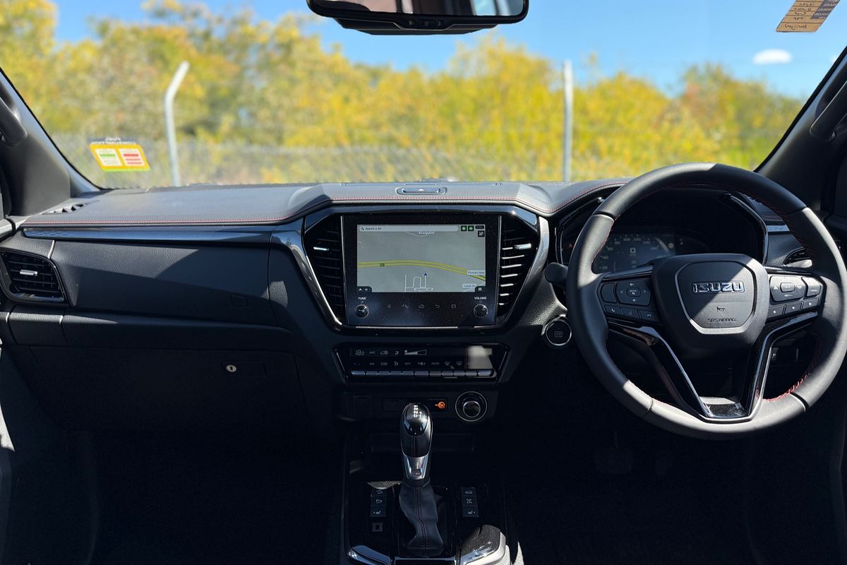2025 Isuzu D-MAX X-TERRAIN 4X4