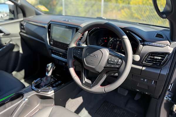 2025 Isuzu D-MAX X-TERRAIN 4X4