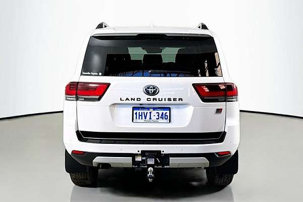 2023 Toyota Landcruiser GR Sport FJA300R
