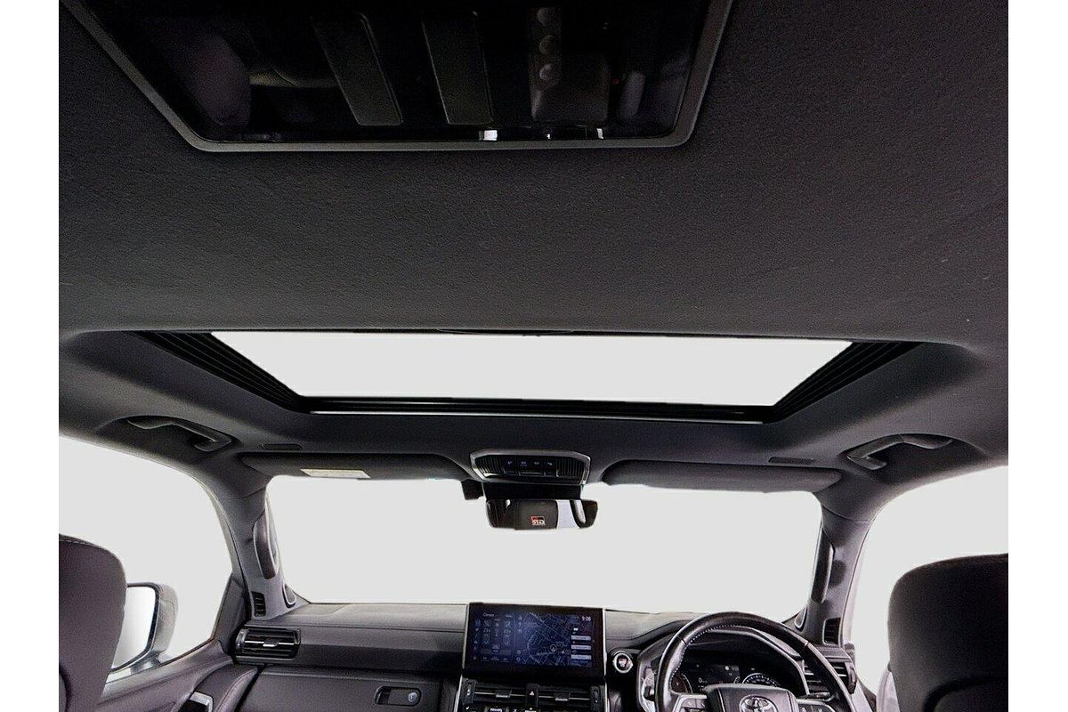 2023 Toyota Landcruiser GR Sport FJA300R