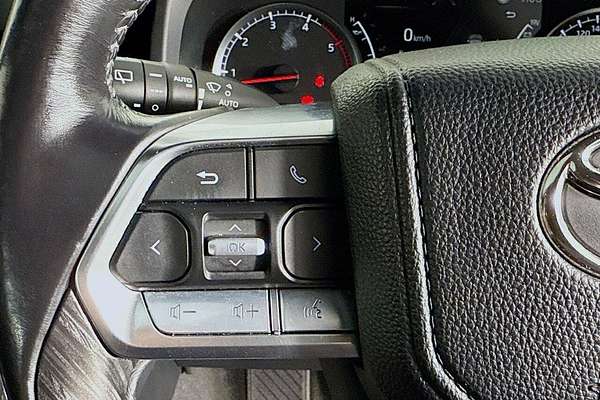 2023 Toyota Landcruiser GR Sport FJA300R