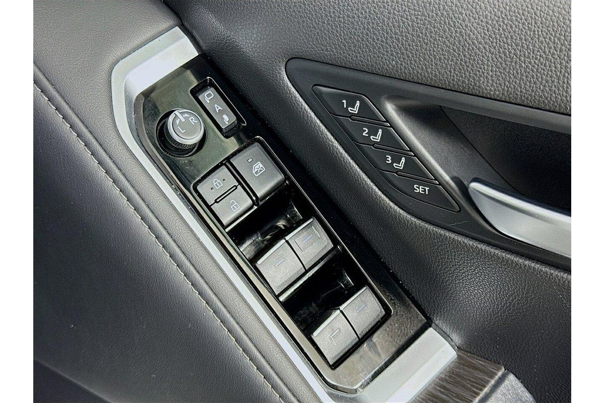 2023 Toyota Landcruiser GR Sport FJA300R