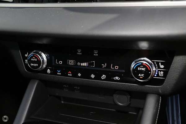 2025 Mitsubishi Outlander Exceed ZM