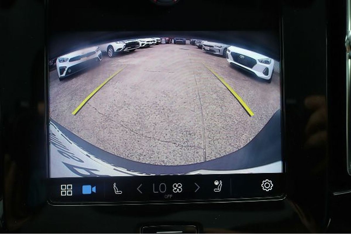 2022 Volvo C40 Recharge