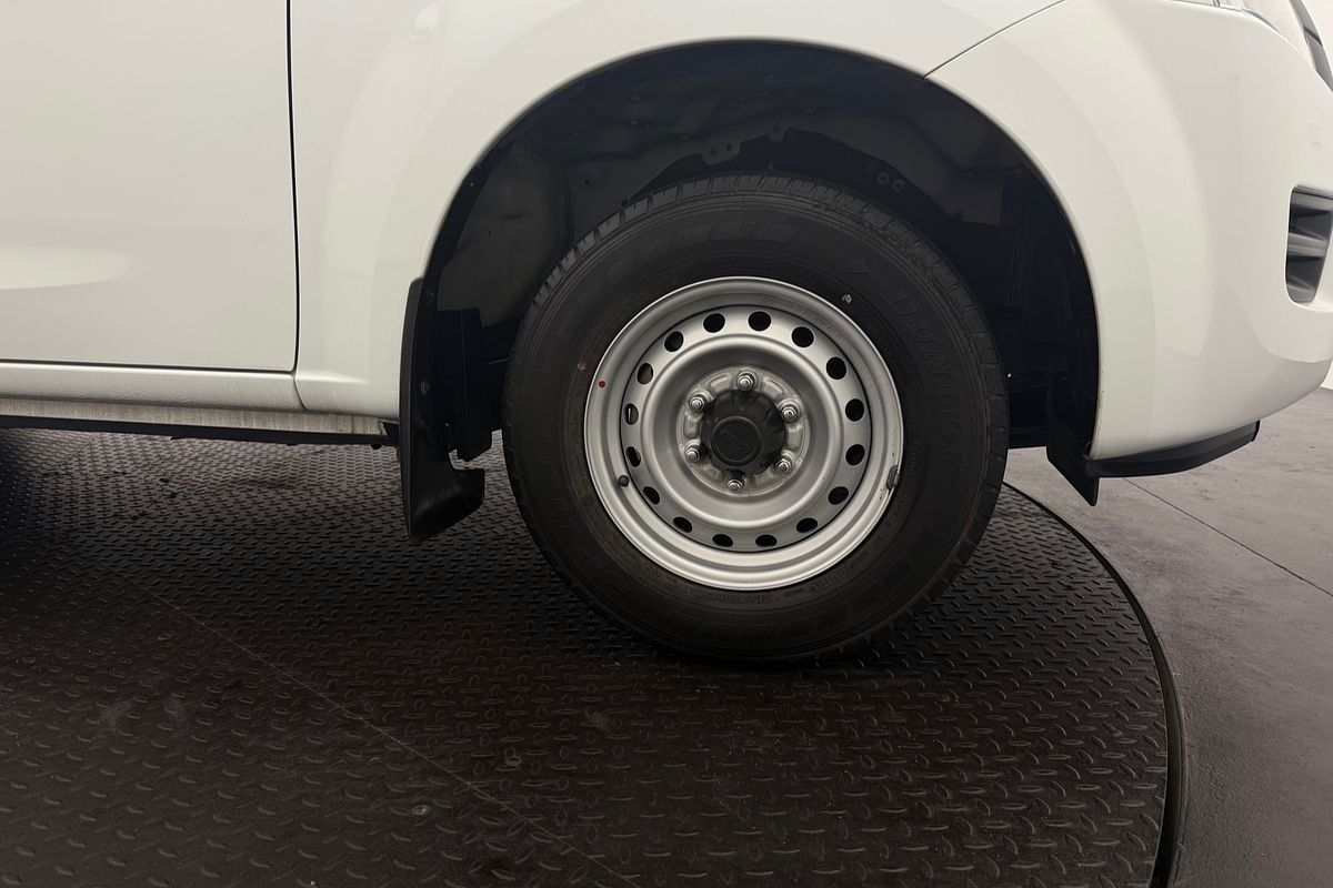 2016 Isuzu D-MAX SX Rear Wheel Drive