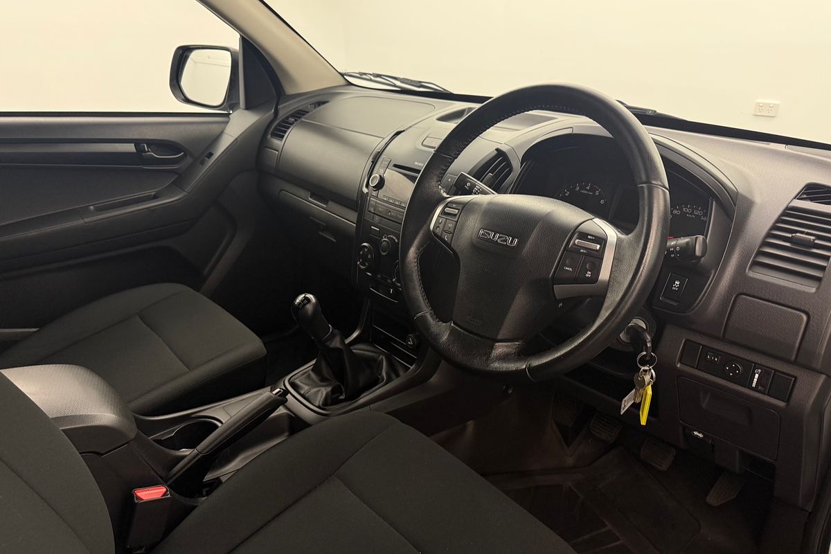 2016 Isuzu D-MAX SX Rear Wheel Drive