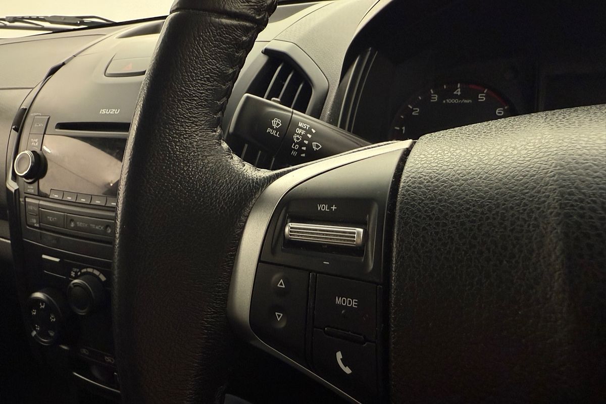2016 Isuzu D-MAX SX Rear Wheel Drive