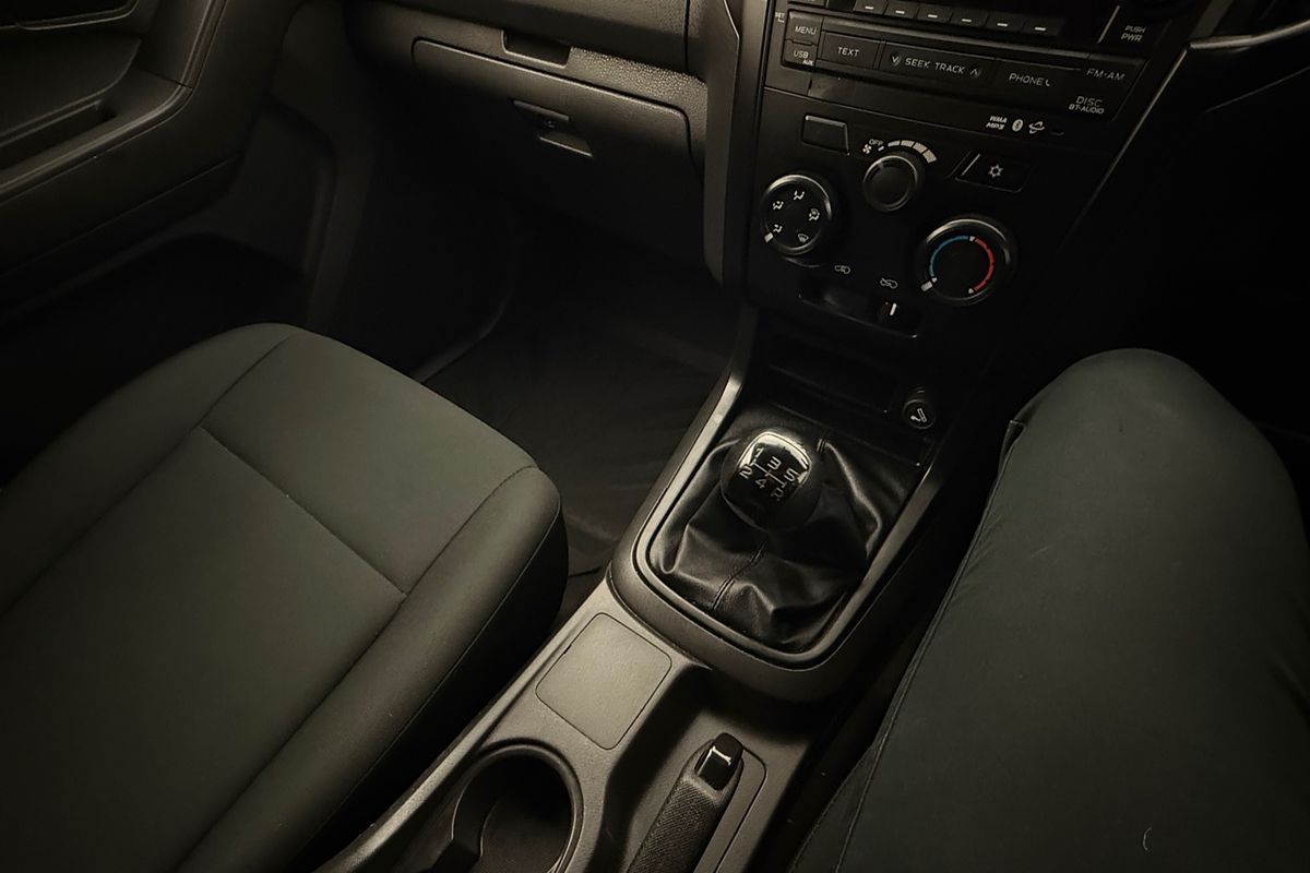2016 Isuzu D-MAX SX Rear Wheel Drive