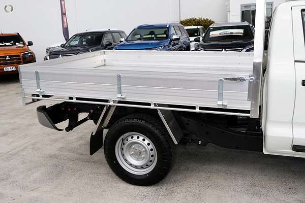 2025 Mitsubishi Triton GLX MV 4X4
