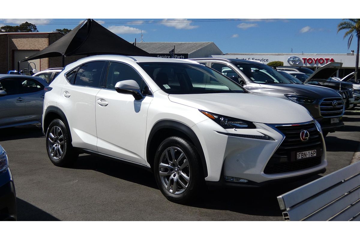2017 Lexus NX NX200t Luxury AGZ15R