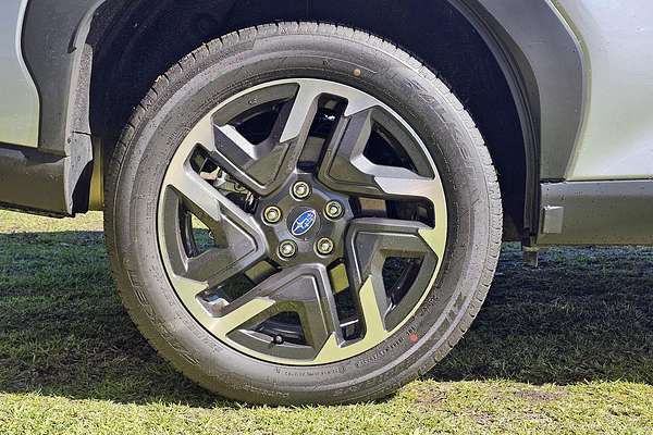 2025 Subaru Forester S6