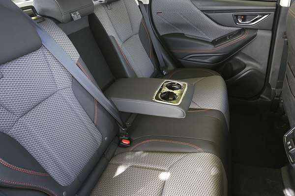2025 Subaru Forester 2.5i Sport S5
