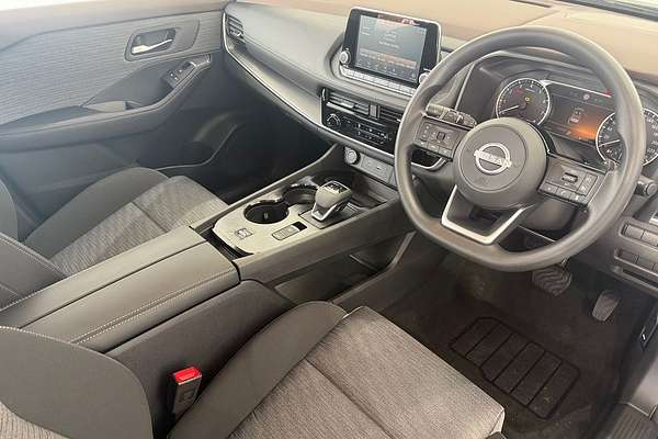 2025 Nissan X-TRAIL ST T33