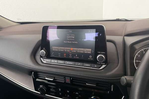 2025 Nissan X-TRAIL ST T33