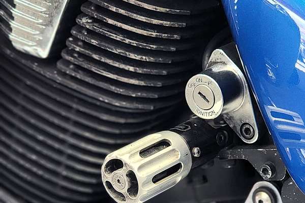 2016 Suzuki VZR 1800 BOULEVARD M109R