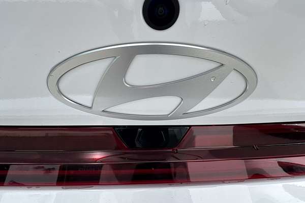 2025 Hyundai i30 Elite Hybrid CN7.V2