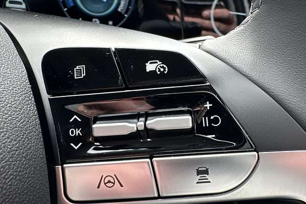 2025 Hyundai i30 Elite Hybrid CN7.V2